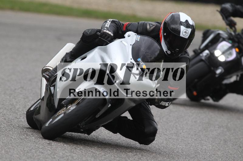 Archiv-2025/10 23.04.2025 Cornu Master School ADR/rot-rouge/22